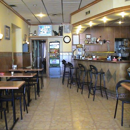 Hostal Restaurante Milan II Сан-Клементе Екстер'єр фото