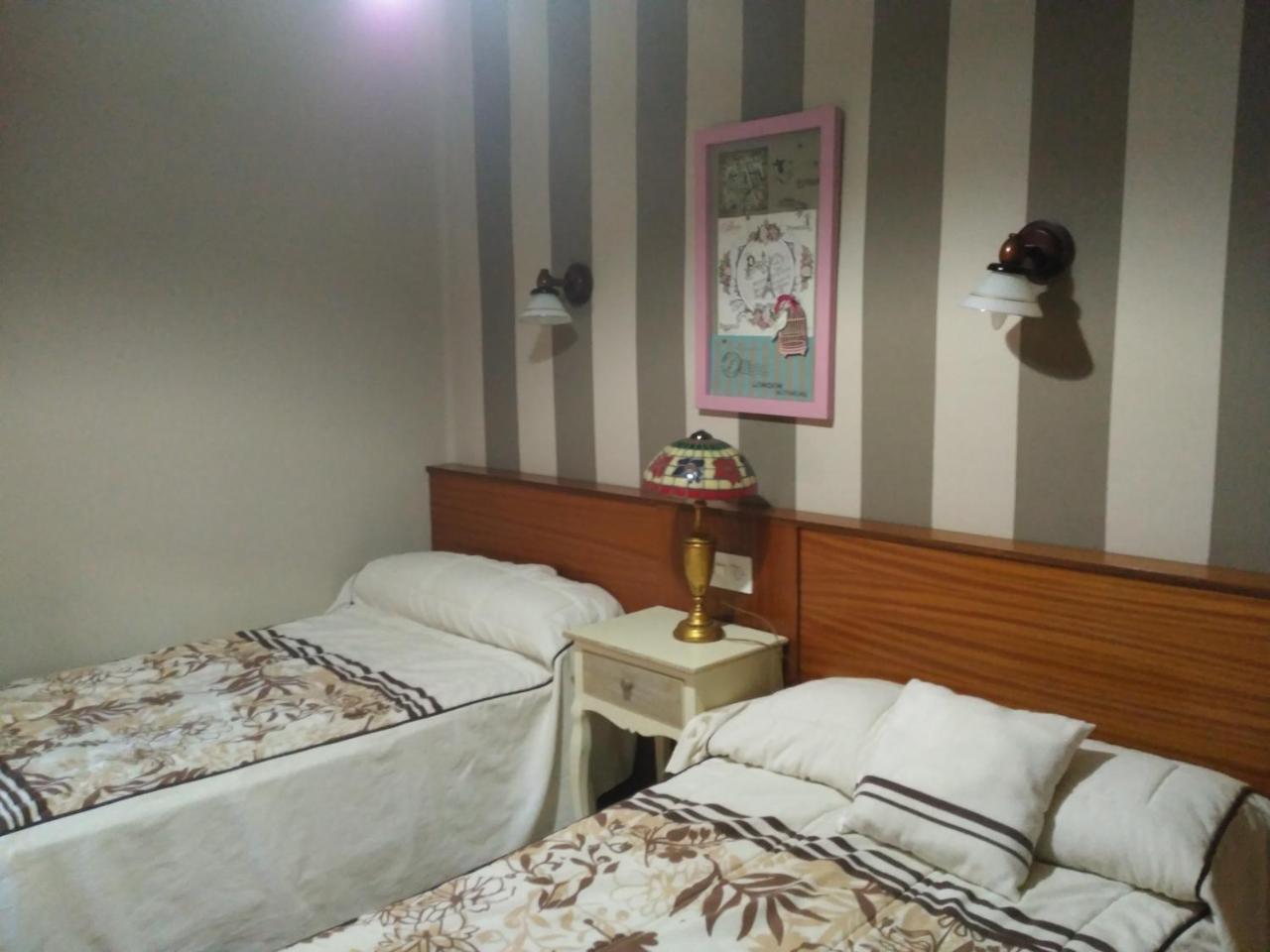 Hostal Restaurante Milan II Сан-Клементе Екстер'єр фото